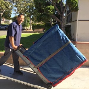 Photo of Roy Mathis Moving