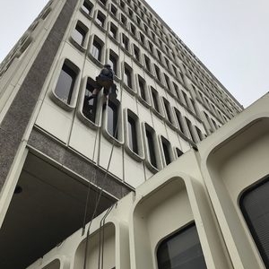 Photo of Zoltan Zemlenyl Window Cleaning