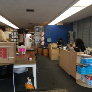 Photo of Burbank Shipping Center