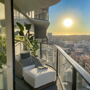 Photo of The Landmark Los Angeles Apartments