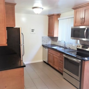 Culver City Keswick Court Apartments