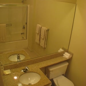Photo of Breeze Suites Moderne