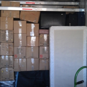 Photo of Moveaholics, LLC