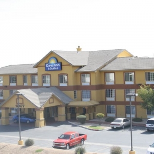 Photo of Phoenix Roofing Team
