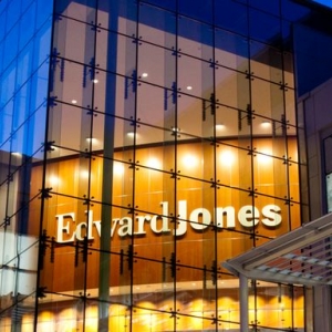 Photo of Edward Jones - Financial Advisor: Chris Gillard