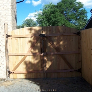 Photo of AU Need A Fence