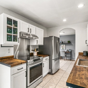 Photo of PorchLight Real Estate Group