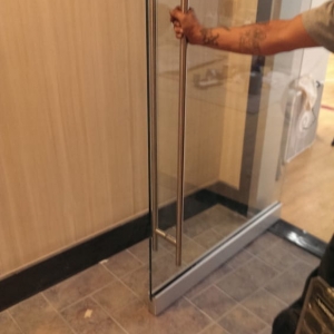 Photo of Henderson Glass & Mirror Inc