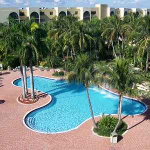Miami Fontainebleau Milton Apartments