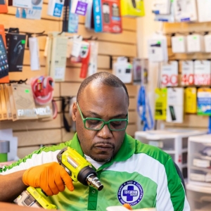 Atlanta Tapeworm Repairs Phones and Computers