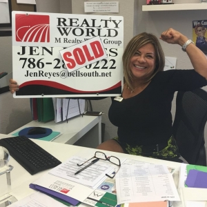 Photo of Jen Reyes Real Estate Team