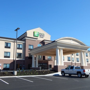 Washington Holiday Inn Express & Suites Washington - Meadow Lands