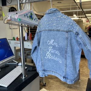 Photo of Daisy Cleaners & Alterations