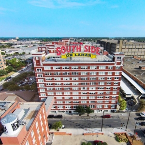 Photo of South Side on Lamar