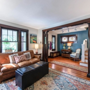 Photo of Allison Pochapin - Coldwell Banker Real Estate Services