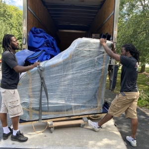 Photo of White Gloves Moving