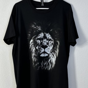 Photo of Iconiq Tee