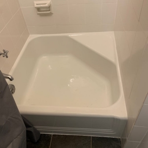 Photo of AK Bathtub Refinishing