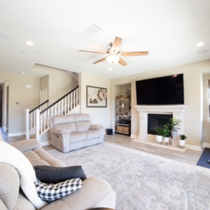 Photo of Neda Yegan - Keller Williams Realty