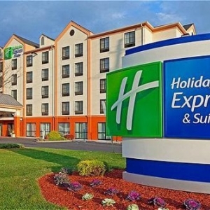 Photo of Holiday Inn Express & Suites Meadowlands Area