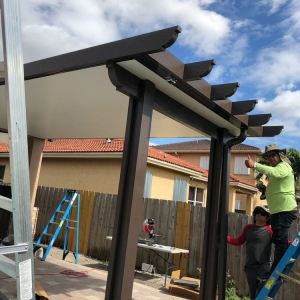 Photo of EBG Screen Enclosure & Aluminum Roof