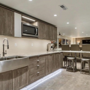 Photo of California Closets - Michigan Design Center