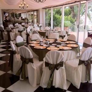 Photo of Shades of Linens & Flowers