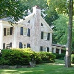 Photo of Tisa Musgrove - BHHS Woodmont Realty