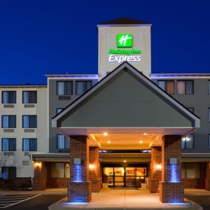 Photo of Holiday Inn Express & Suites Coon Rapids-Blaine Area