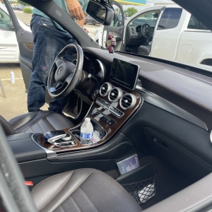 Photo of Saber auto glass
