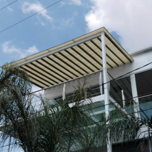 Photo of Lumza Domos