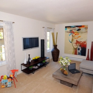 Photo of eaves Daly City