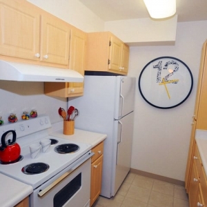 Photo of eaves Daly City