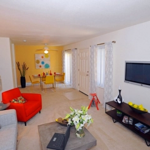 Photo of eaves Daly City