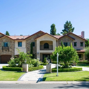 Photo of Thomas Real Estate Group