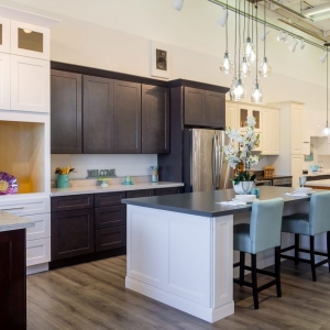 Photo of Cabinets 4 Less