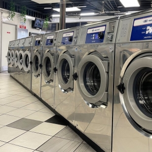 Photo of Easy Breezy Laundromat