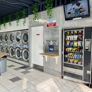 Photo of Easy Breezy Laundromat