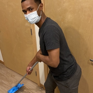 Milwaukee Milwaukee's ELITE Cleaning Crews