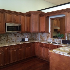 Fairview Heights Cabinets and Granite