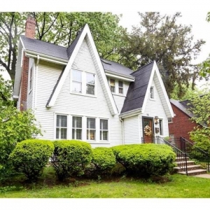 Photo of Jennifer Stillwagon - DOBI Real Estate