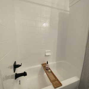 Photo of Georgia Tub & Tile Refinishing