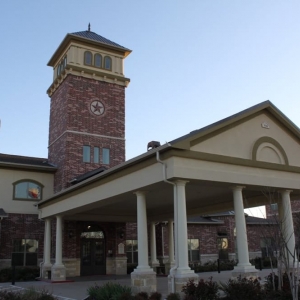 Photo of Crest Manor Apartments