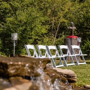 Photo of Tennessee Tiny Weddings with Julie & James Tucker