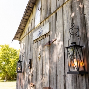 Photo of Tennessee Tiny Weddings with Julie & James Tucker