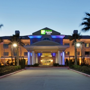 Pearland Holiday Inn Express & Suites Pearland