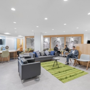 Photo of Regus Illinois Woodfield Preserve