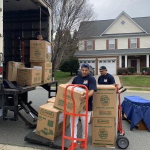 Photo of Fernando And Brothers Moving