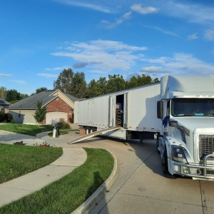 Photo of MidAmerican Moving