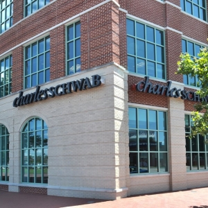 Photo of Charles Schwab